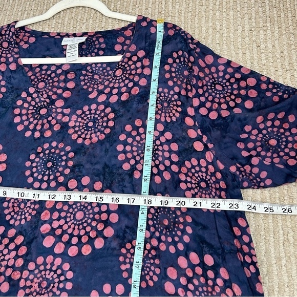 Soft Surroundings Printed V-Neck Asymmetric Tunic - Picture 12 of 13